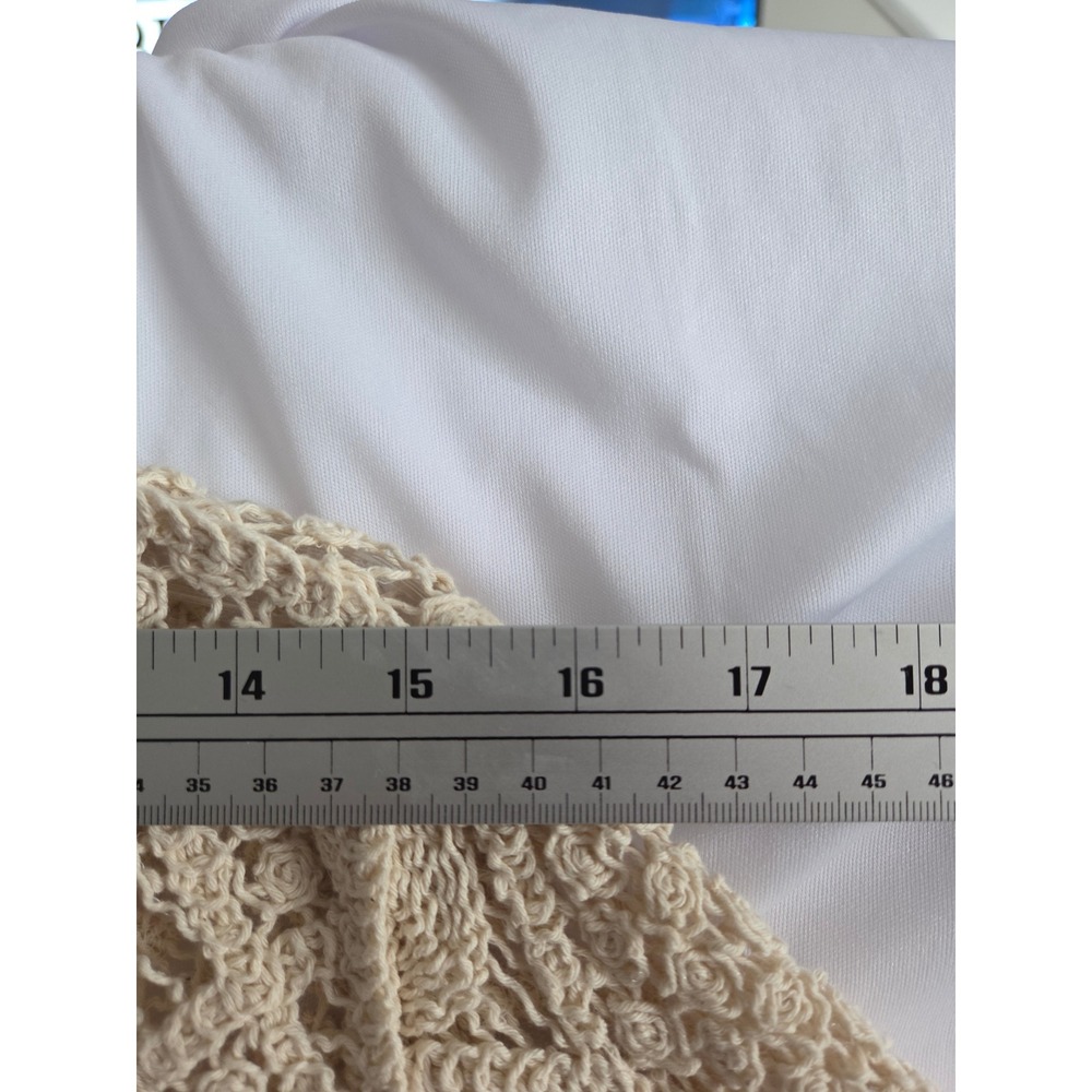Beige Crochet V-Neck Button Crop Cardigan Sweater - Picture 4 of 7